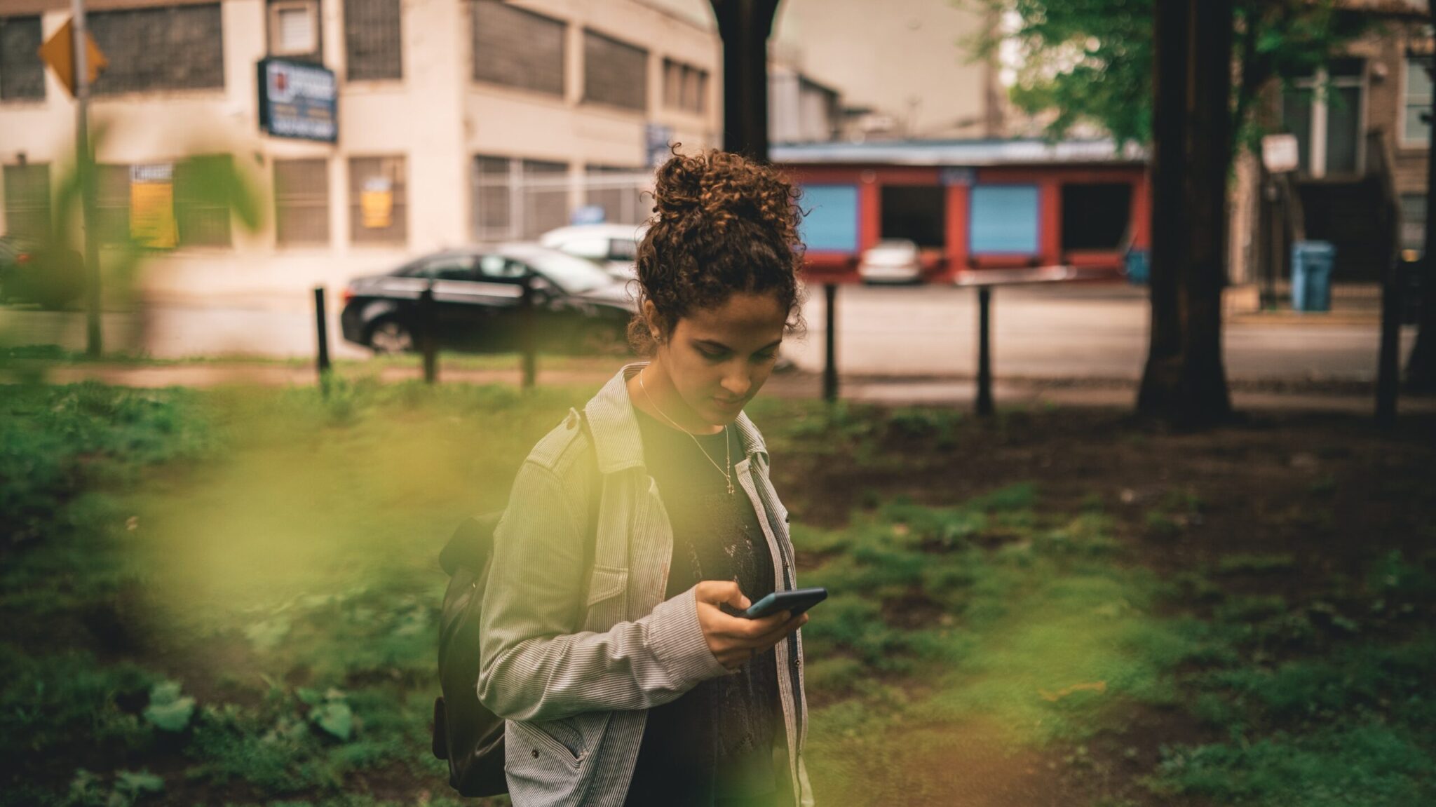 Antipostureo. La estética «desproducida» de la Gen Z.